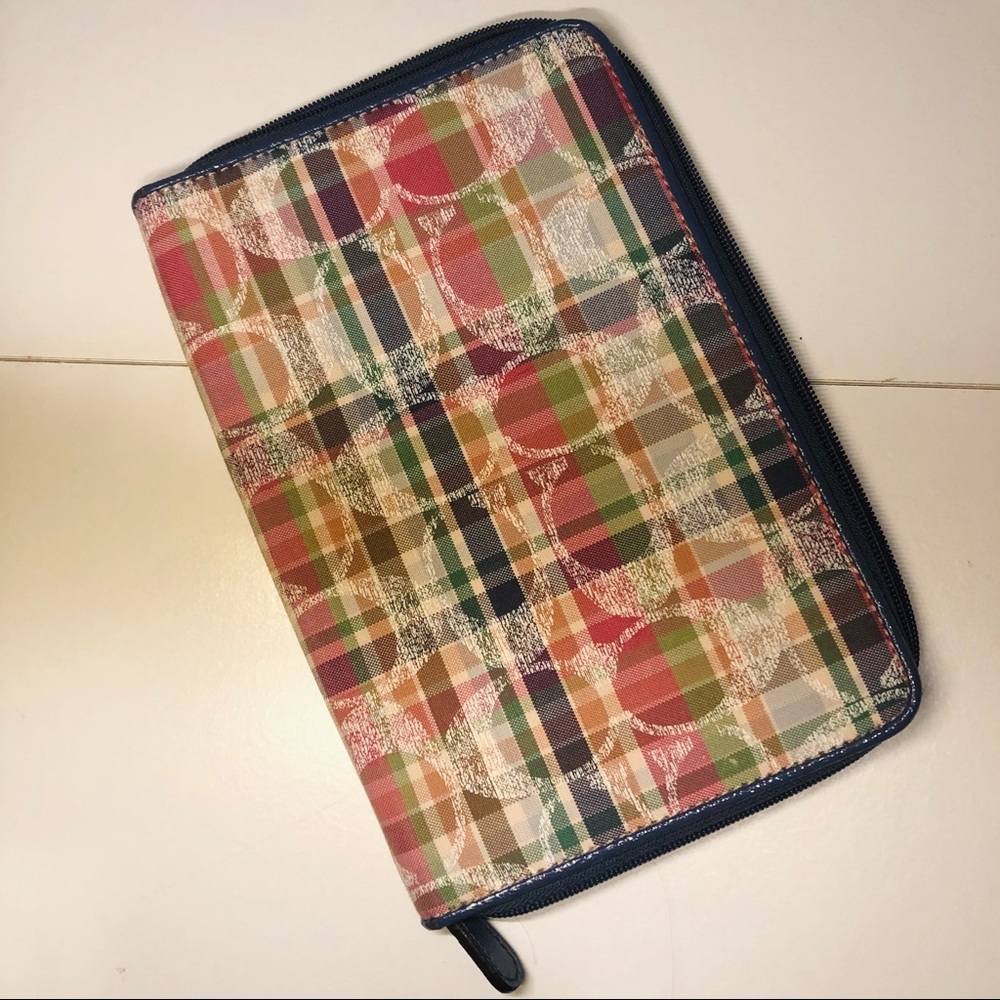 Coach Smart Device Zipper Case